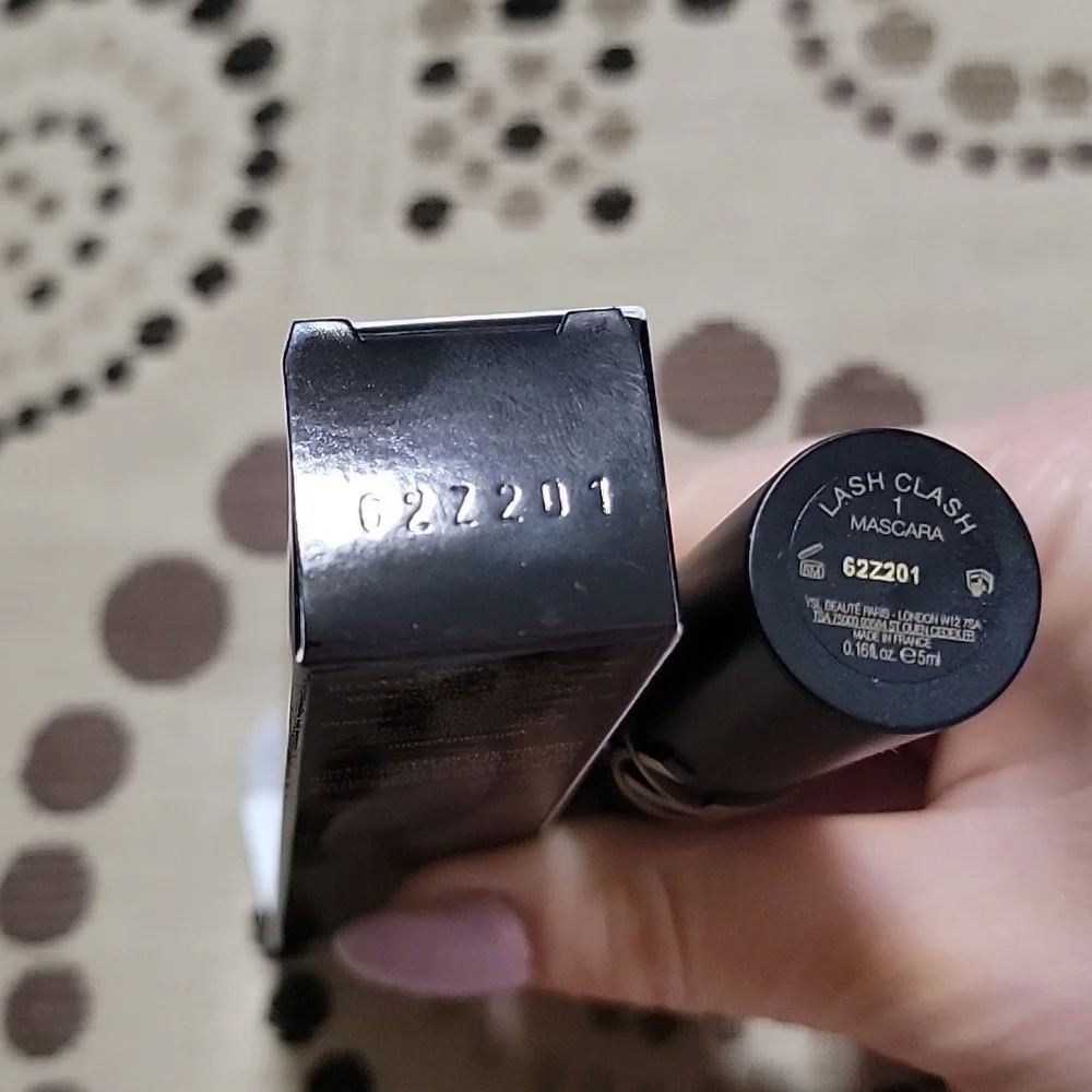 Yves Saint Laurent Lash Clash Extreme Volume Black Mascara 5ml